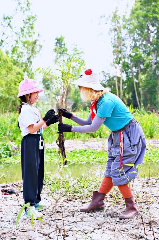 Cây thật được trồng cùng GAIA ngoài đời
